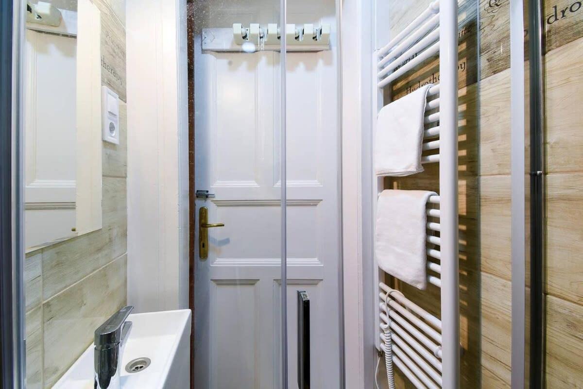 Very Central Very Spacious New Home Budapest Exterior photo