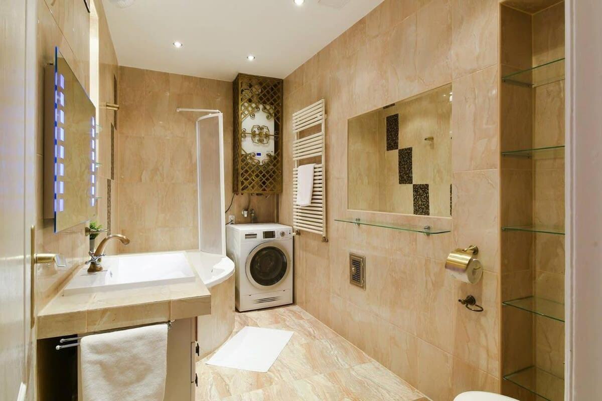 Very Central Very Spacious New Home Budapest Exterior photo