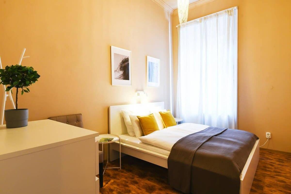 Very Central Very Spacious New Home Budapest Exterior photo